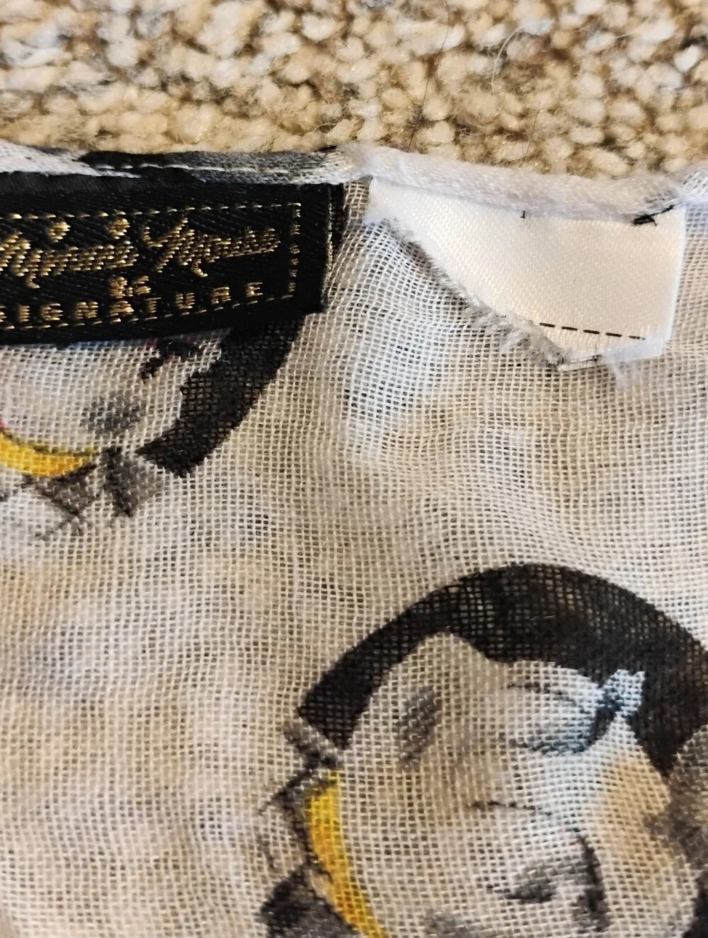 Minnie Mouse Signature Disney Store Scarf MM Boutique